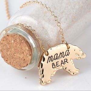 🎉HP🎉 Mama Bear Gold Pendant Adjustable Necklace